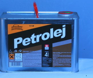 Petrolej 4l